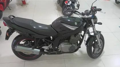 SUZUKI GS500E