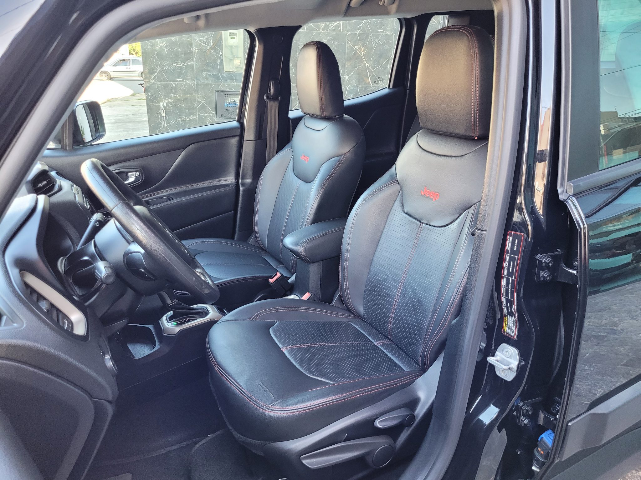 JEEP RENEGADE 1.8 16V FLEX SPORT 4P AUTOMÁTICO