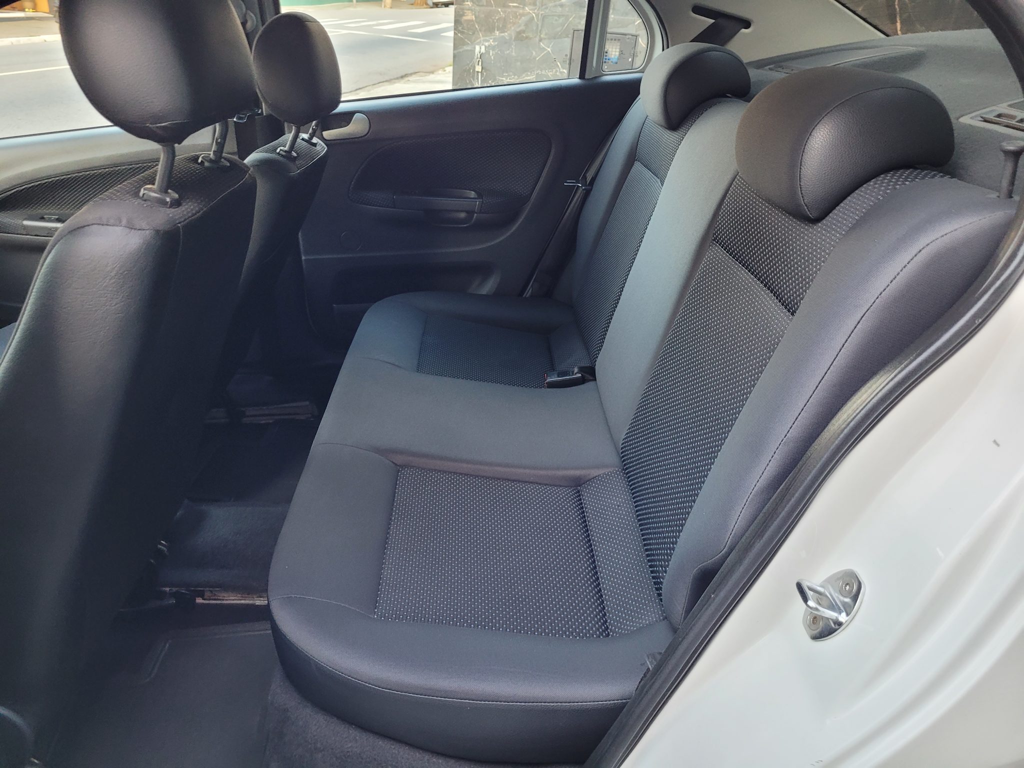 VOLKSWAGEN VOYAGE 1.0 MI TRENDLINE 8V FLEX 4P MANUAL