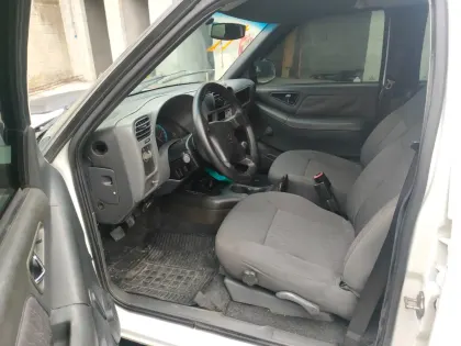 CHEVROLET BLAZER 2.4 MPFI ADVANTAGE 4X2 8V FLEX 4P MANUAL