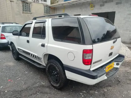 CHEVROLET BLAZER 2.4 MPFI ADVANTAGE 4X2 8V FLEX 4P MANUAL