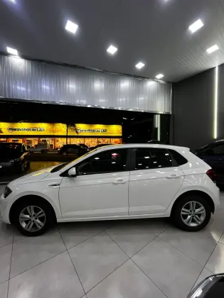 VOLKSWAGEN POLO 1.0 MPI MANUAL