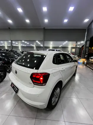 VOLKSWAGEN POLO 1.0 MPI MANUAL