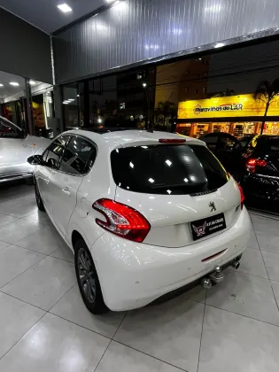 PEUGEOT 208 1.6 GRIFFE 16V FLEX 4P MANUAL