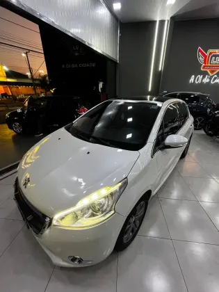 PEUGEOT 208 1.6 GRIFFE 16V FLEX 4P MANUAL