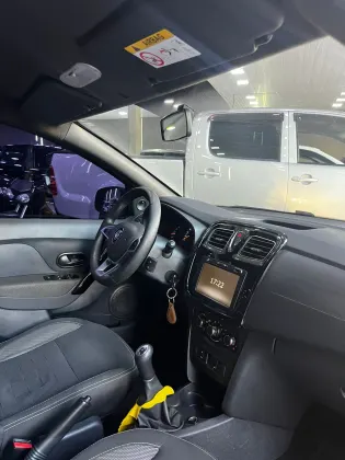 RENAULT LOGAN 1.0 12V SCE FLEX ZEN MANUAL