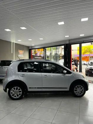 VOLKSWAGEN UP 1.0 MPI HIGH UP 12V FLEX 4P MANUAL