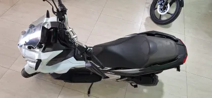 HONDA ADV