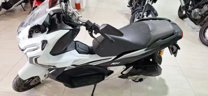 HONDA ADV